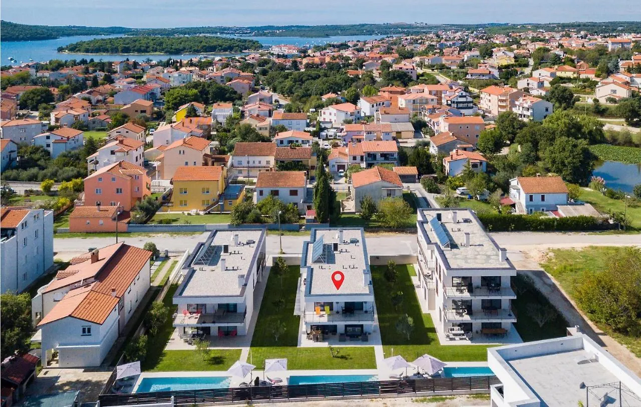 Awesome Apartment In Medulin With Kitchen
