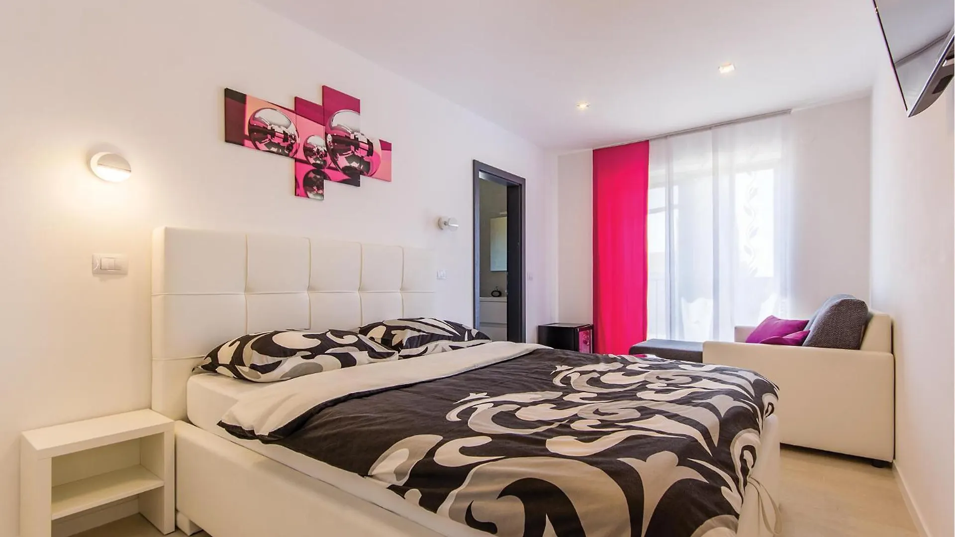 Awesome Apartment In Medulin With Kitchen